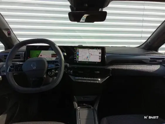 RENAULT CLIO VI - voiture de démonstration - Photo 9