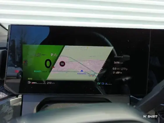 RENAULT CLIO VI - voiture de démonstration - Photo 12