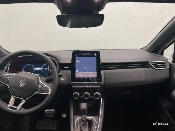 RENAULT CLIO V - voiture de démonstration - Photo 9