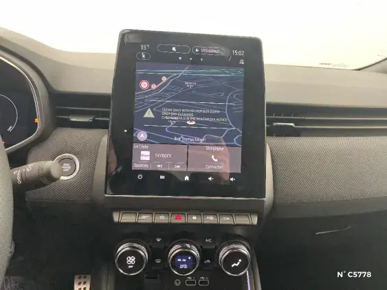 RENAULT CLIO V - voiture de démonstration - Photo 13