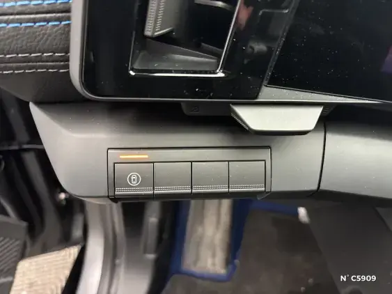 RENAULT MEGANE V - voiture de démonstration - Photo 15