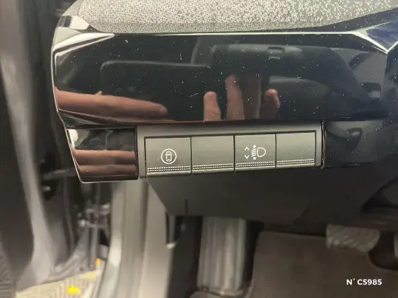 RENAULT CLIO VI - voiture de démonstration - Photo 15