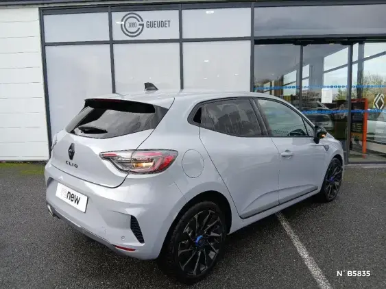 RENAULT CLIO V - voiture de démonstration - Photo 4