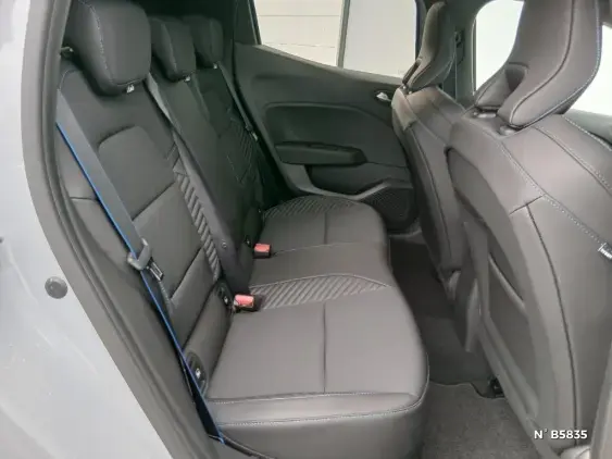 RENAULT CLIO V - voiture de démonstration - Photo 11