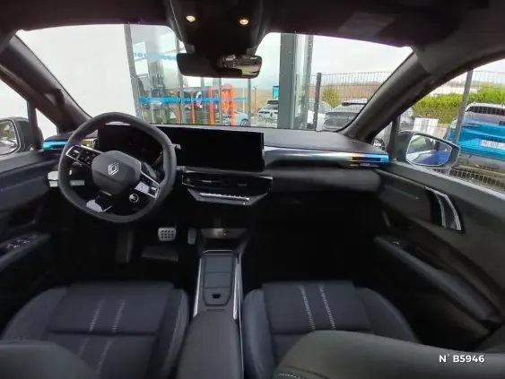 RENAULT CLIO VI - voiture de démonstration - Photo 9