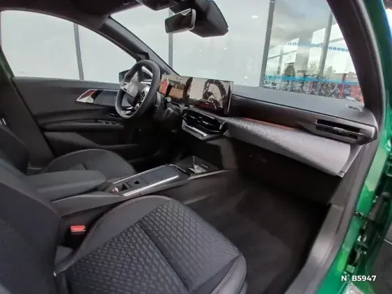 RENAULT CLIO VI - voiture de démonstration - Photo 10