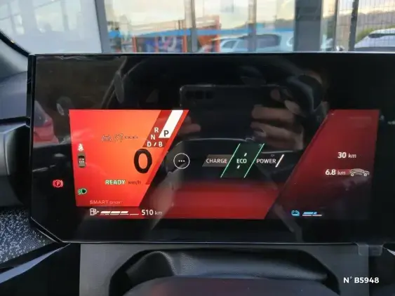 RENAULT CLIO VI - voiture de démonstration - Photo 12