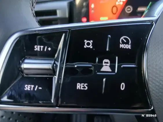 RENAULT CLIO VI - voiture de démonstration - Photo 23