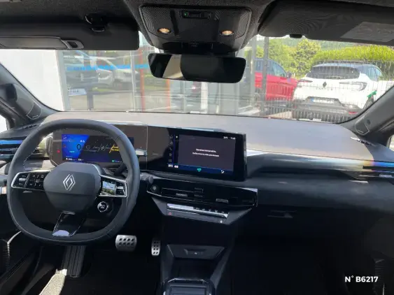 RENAULT CLIO VI - voiture de démonstration - Photo 9