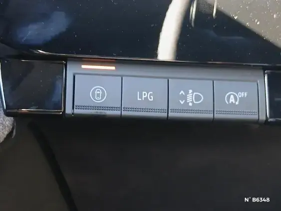 RENAULT CLIO VI - voiture de démonstration - Photo 15
