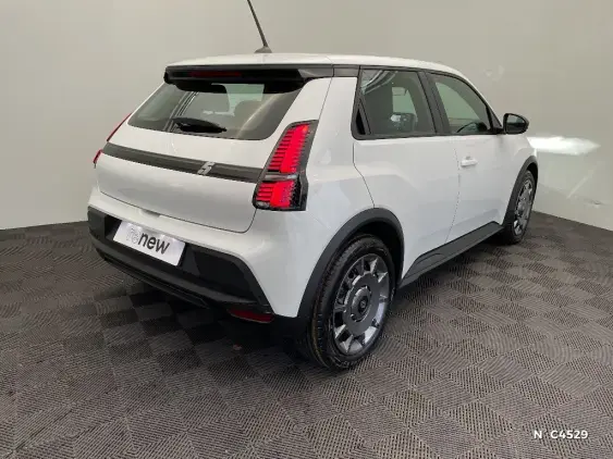 RENAULT 5 III - voiture de démonstration - Photo 4