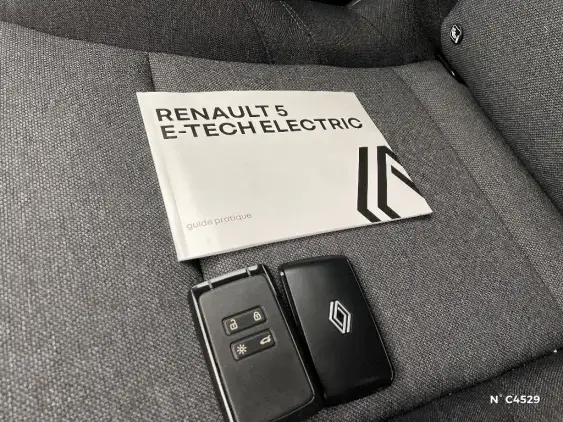 RENAULT 5 III - voiture de démonstration - Photo 26