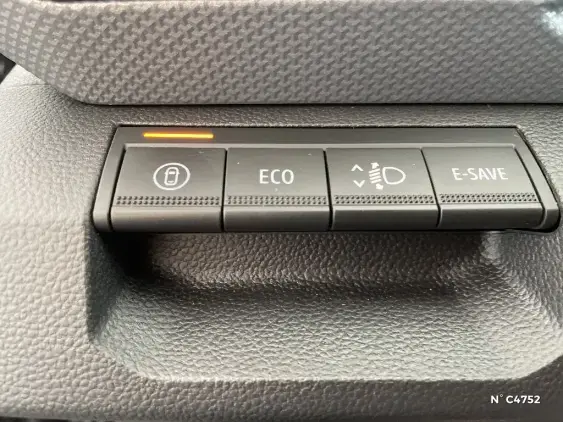 DACIA DUSTER III - voiture de démonstration - Photo 15