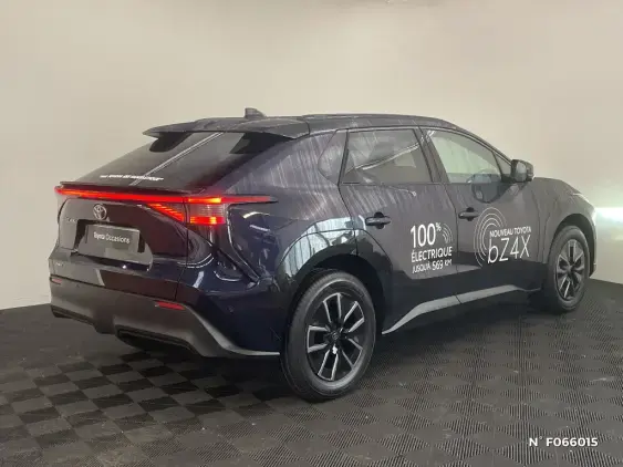 TOYOTA BZ4X - voiture de démonstration - Photo 4