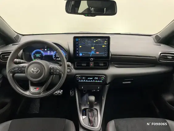 TOYOTA YARIS IV - voiture de démonstration - Photo 9