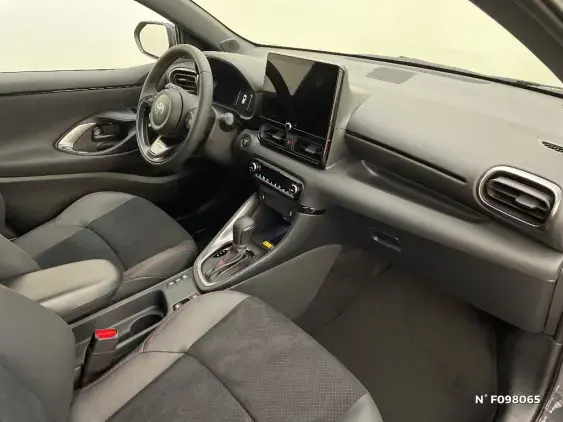 TOYOTA YARIS IV - voiture de démonstration - Photo 10