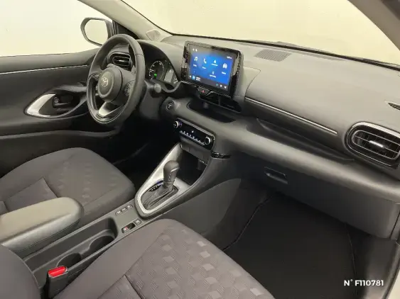 TOYOTA YARIS IV - voiture de démonstration - Photo 10