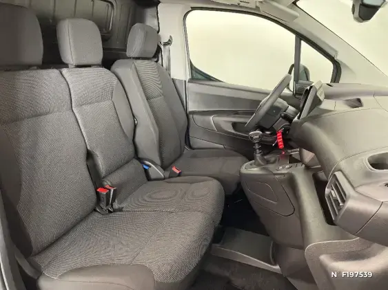 TOYOTA PROACE CITY - voiture de démonstration - Photo 11