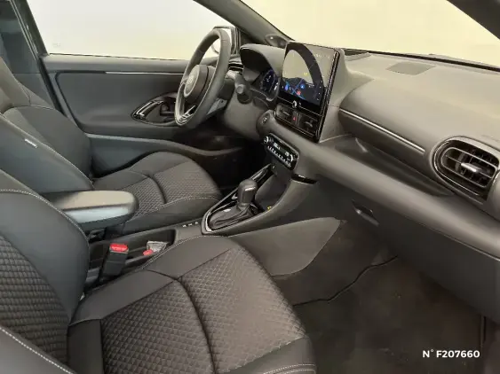 TOYOTA YARIS IV - voiture de démonstration - Photo 10