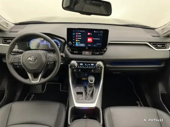 TOYOTA RAV4 V - voiture de démonstration - Photo 9