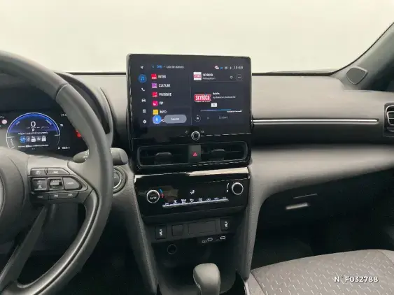 TOYOTA YARIS CROSS I - voiture de démonstration - Photo 13