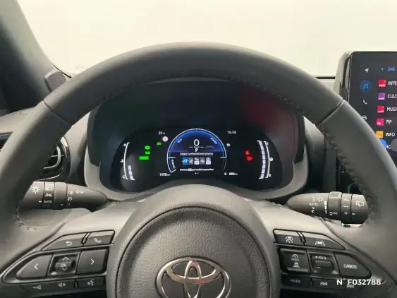 TOYOTA YARIS CROSS I - voiture de démonstration - Photo 12