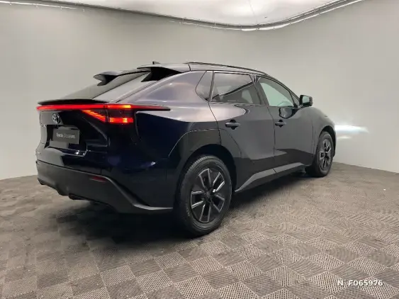 TOYOTA BZ4X - voiture de démonstration - Photo 4