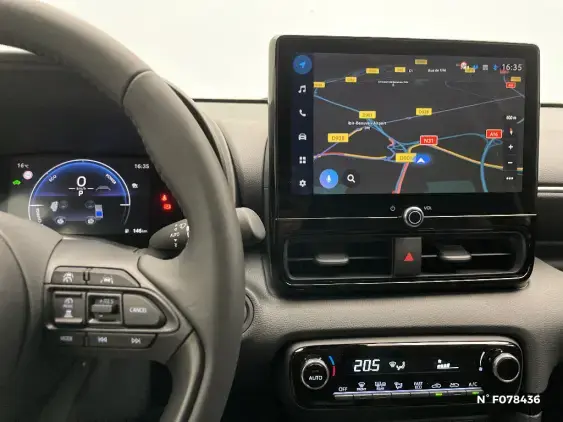 TOYOTA YARIS IV - voiture de démonstration - Photo 13