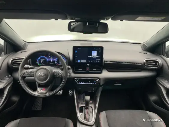TOYOTA YARIS IV - voiture de démonstration - Photo 9