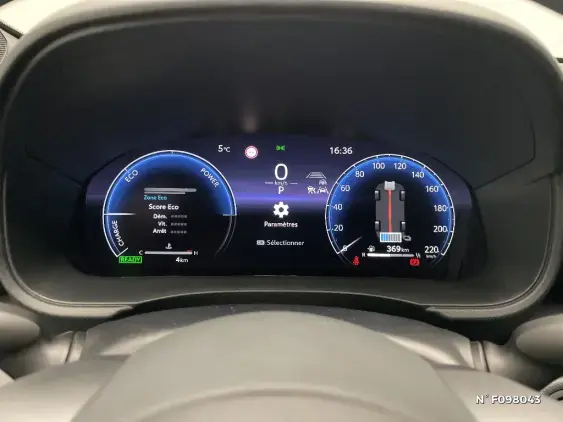 TOYOTA YARIS IV - voiture de démonstration - Photo 12