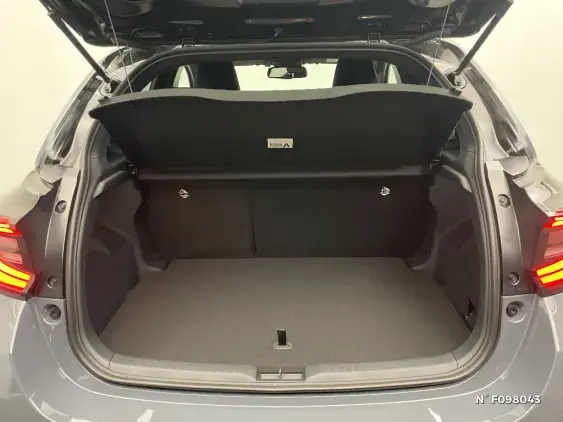 TOYOTA YARIS IV - voiture de démonstration - Photo 7