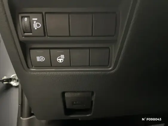 TOYOTA YARIS IV - voiture de démonstration - Photo 15