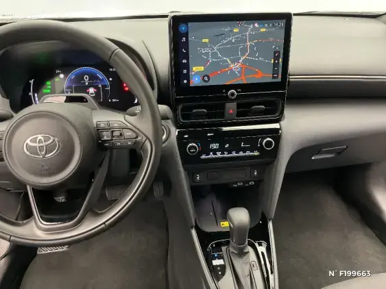 TOYOTA YARIS CROSS - voiture de démonstration - Photo 13