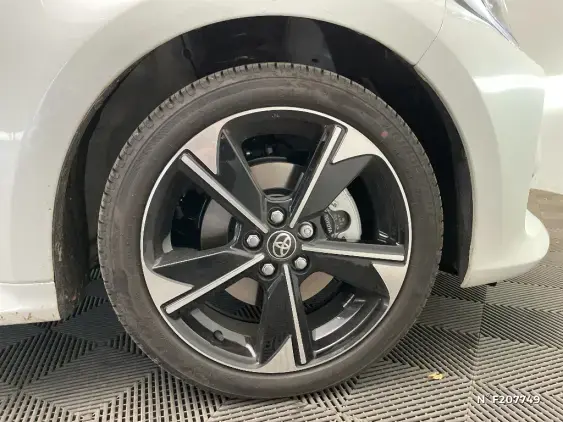 TOYOTA YARIS IV - voiture de démonstration - Photo 8