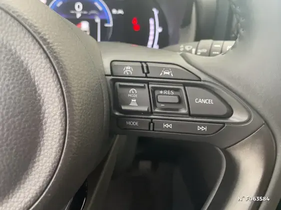 TOYOTA YARIS CROSS I - voiture de démonstration - Photo 32