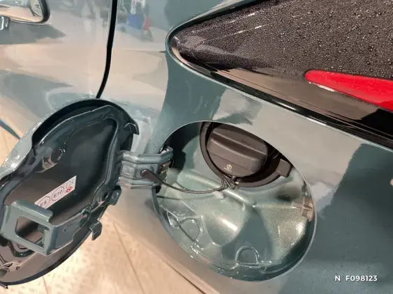 TOYOTA YARIS IV - voiture de démonstration - Photo 30