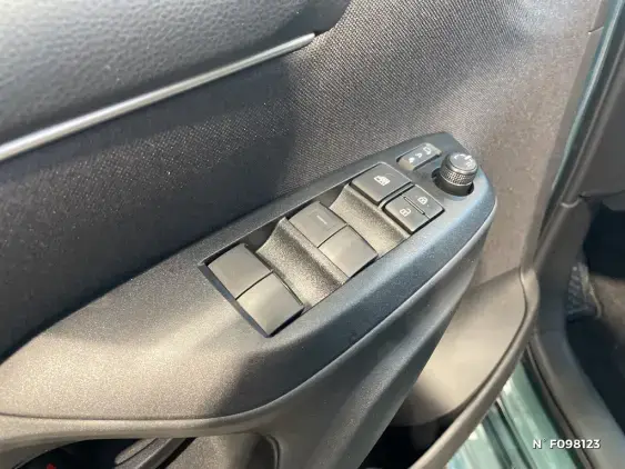 TOYOTA YARIS IV - voiture de démonstration - Photo 31