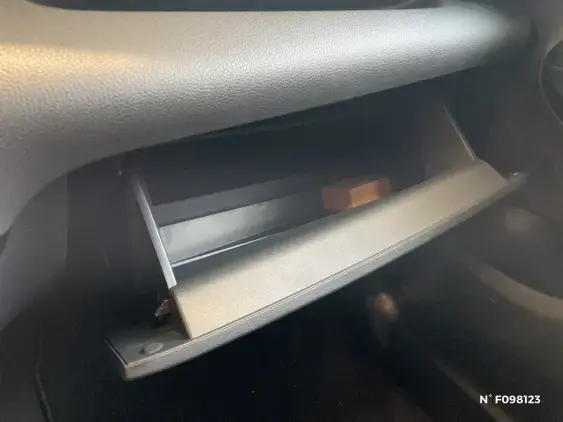 TOYOTA YARIS IV - voiture de démonstration - Photo 38