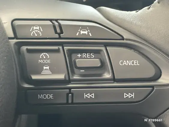 TOYOTA YARIS CROSS - voiture de démonstration - Photo 39