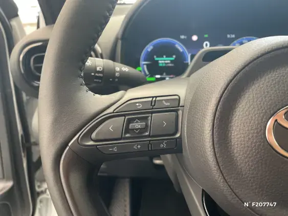 TOYOTA YARIS IV - voiture de démonstration - Photo 32