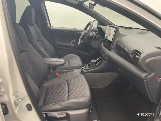 TOYOTA YARIS IV - voiture de démonstration - Photo 10