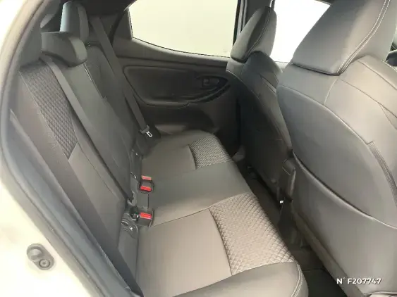 TOYOTA YARIS IV - voiture de démonstration - Photo 11