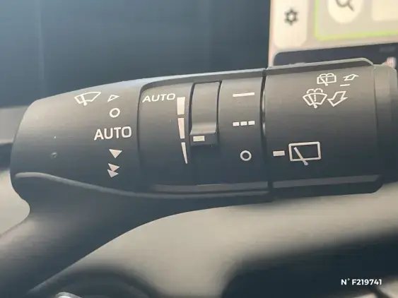 TOYOTA RAV 4 VI - voiture de démonstration - Photo 34