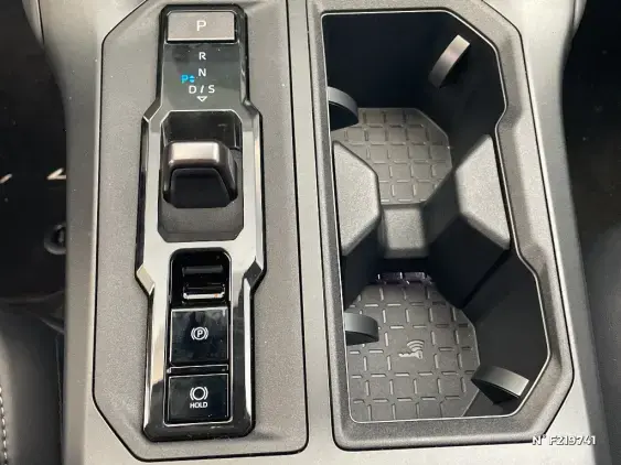 TOYOTA RAV 4 VI - voiture de démonstration - Photo 36