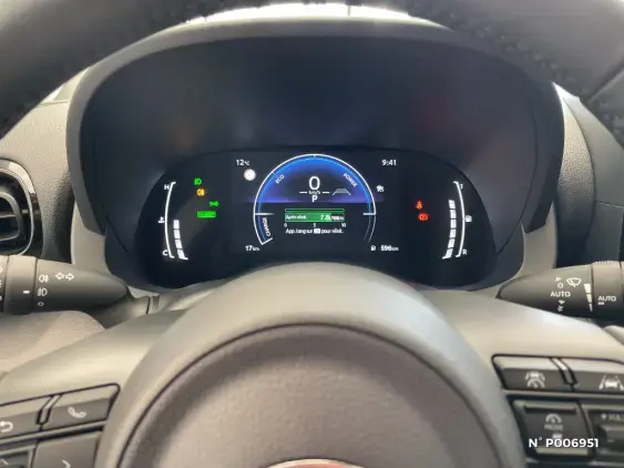 TOYOTA YARIS IV - voiture de démonstration - Photo 12