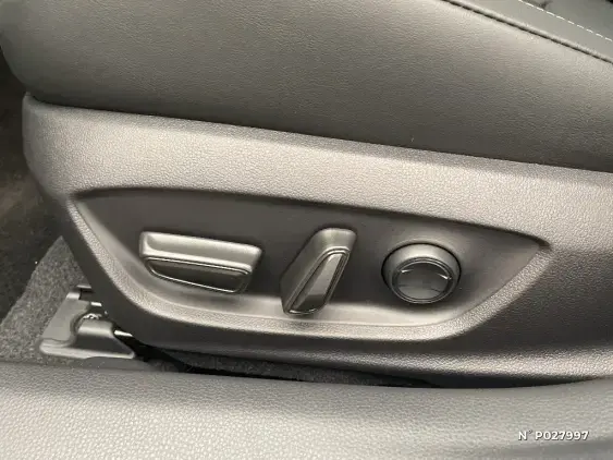 TOYOTA PRIUS V - voiture de démonstration - Photo 30