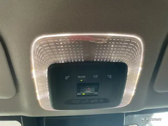 TOYOTA PRIUS V - voiture de démonstration - Photo 37