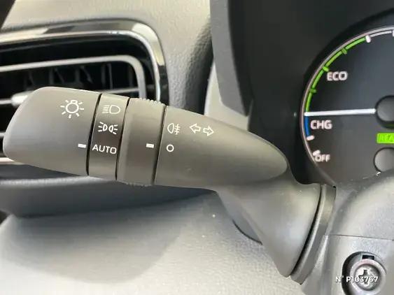 TOYOTA YARIS IV - voiture de démonstration - Photo 35