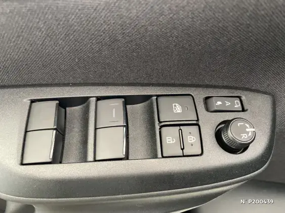 TOYOTA YARIS IV - voiture de démonstration - Photo 30