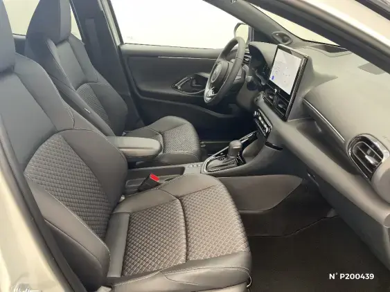 TOYOTA YARIS IV - voiture de démonstration - Photo 10